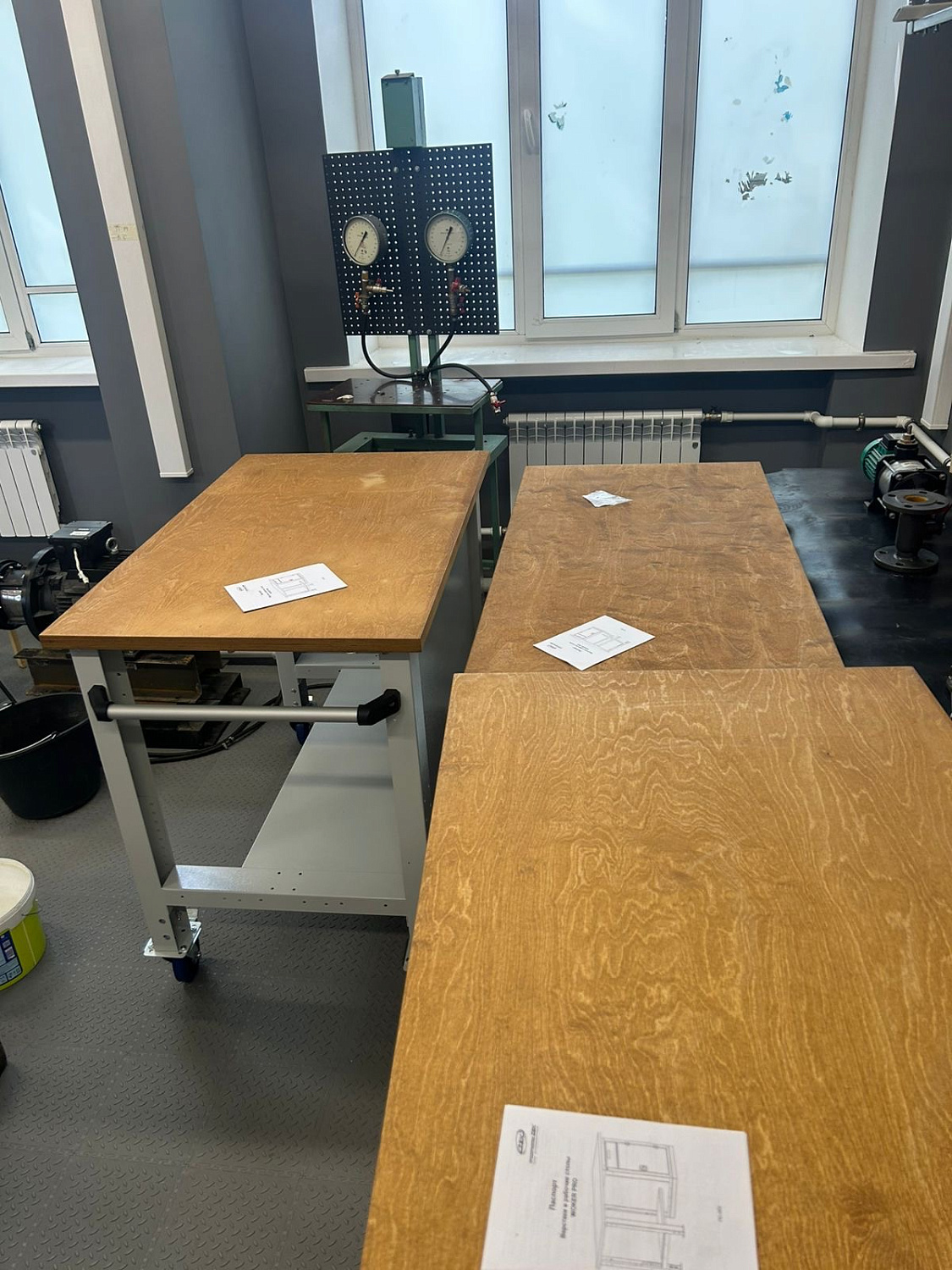 ER-00035633 Стол рабочий мобильный WOKER PRO 01.1000